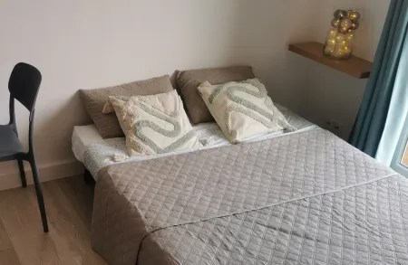 Cosy studio near the Gulf of Juan sea.