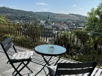 Chic apartment in a central location with a large balcony and views over the city 阿滕多恩住宿飯店
