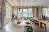 ديزاين لوفت ويذ برايفت باركينج