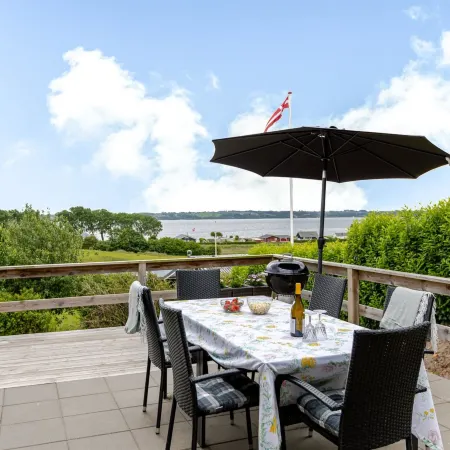 "Gyda" - 350m from the sea