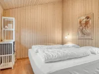 "Fenia" - 350m to the Fjord Vinderup 호텔