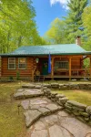 Snow Mountain Lodge- 6 Miles from Mt Snow. Ski, Indoor Pool, Golf, Hike, Relax!