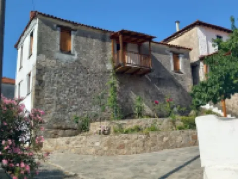 Agnanti - Belvedere "Agnanti" is the Greek word for "beautiful view" Hotels in Toroni