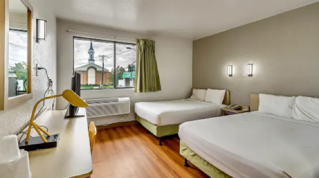 Motel 6 Ogden, UT- Downtown