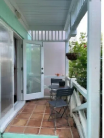 Southgate courtyard<br>Unit 20
