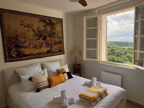 Villa GALET-Chambre LE JASSO, a cocoon in a 1ha property, sea view-citadel