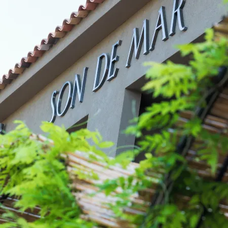 Hôtel Spa & Restaurant - Son de Mar Отели в г. Леччи
