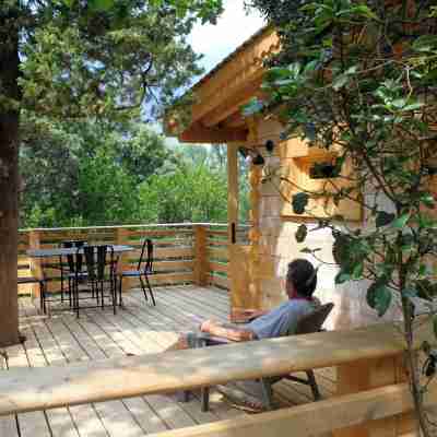 Les Cabanes Dans Les Bois Logis Hôtel Hotel Exterior