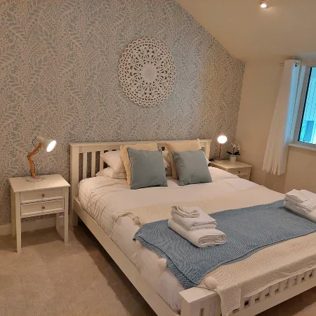 Cottage by Dartmoor with Private Hot Tub