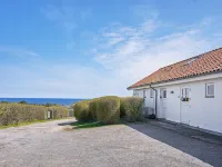 Seaside Stay in Sandkas - 수영장