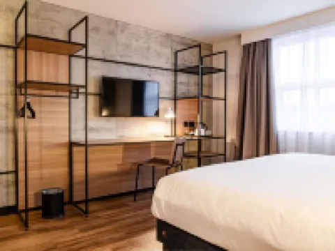 宜必思科爾雷恩河畔酒店 酒店