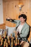 Schindler "Bed & Food Experience" - bars