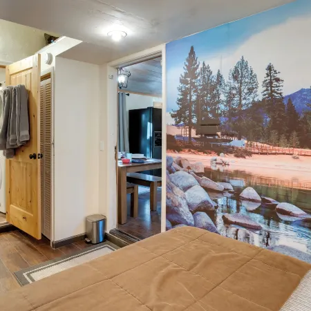 3 Mi to Heavenly Mountain Resort: Home w/ Deck