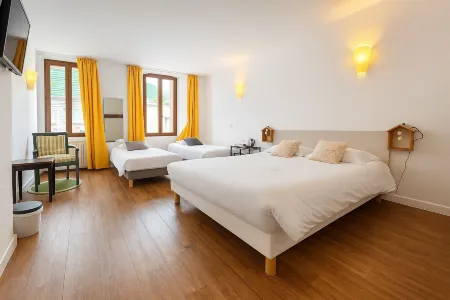 Logis Hôtel de Genève et Restaurant , Faverges-Seythenex Отели в г. Меркюри