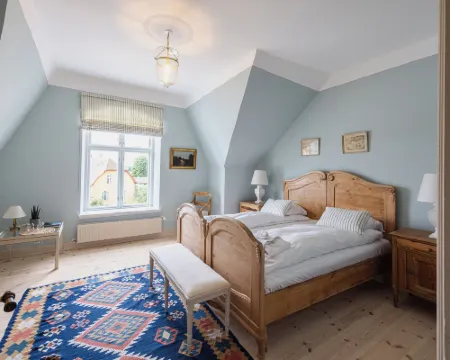 อาโรซุนด์ บาเดโฮเทล โรงแรมในฮาเดอร์สเลฟ