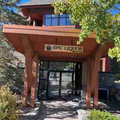 Relaxing Mountain Retreat, Corner Views, Sleeps 8 Hotel Exterior