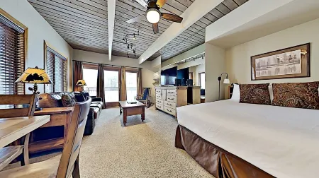 The Timberline Condominiums