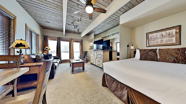 The Timberline Condominiums