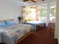 Ella Delightful Surround