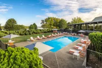 Holiday Inn RICHLAND ON THE RIVER by IHG - Pools