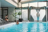 InterContinental Hotels TORONTO CENTRE by IHG - Pools