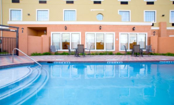 Holiday Inn Express & Suites Jourdanton-Pleasanton by IHG