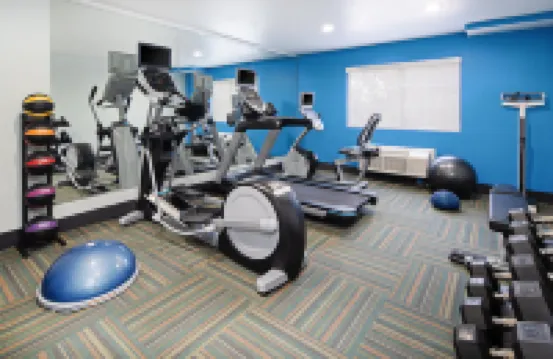 Holiday Inn Express & Suites WATSONVILLE by IHG