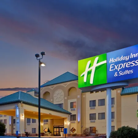 Holiday Inn Express & Suites ST. LOUIS WEST - FENTON by IHG