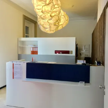 EasyHotel Basel - Self Service and Self Check-IN