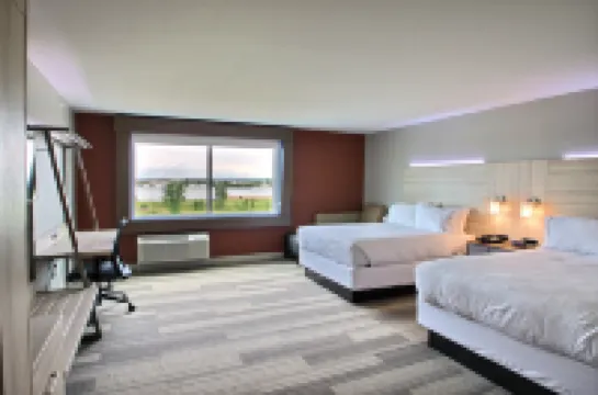 Holiday Inn Express & Suites FOND DU LAC by IHG Hotels in Fond du Lac