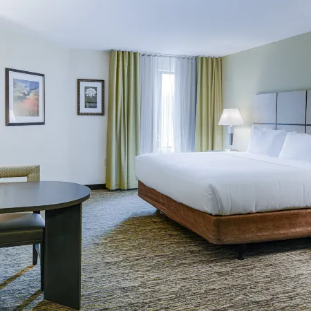 Candlewood Suites LAKEVILLE I-35 by IHG