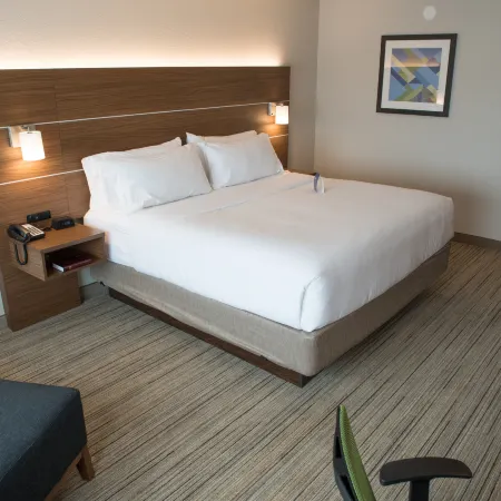 Holiday Inn Express & Suites DAYTON SW - UNIVERSITY AREA by IHG