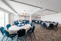Bay Club Hotel and Marina - Beach