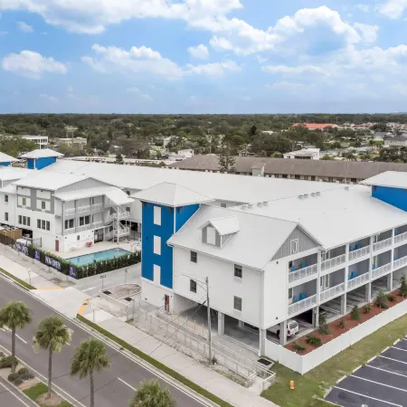 The J Hotel Dunedin Clearwater, an Ascend Collection Hotel
