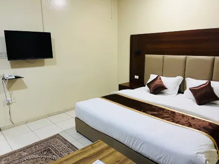 Al Eairy Furnished Apartments Dammam 2 Отели в г. Даммам