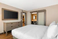 Cambria Hotel Plymouth Hotels in Middleboro