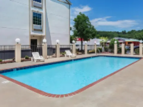 Comfort Inn & Suites North Little Rock JFK Blvd