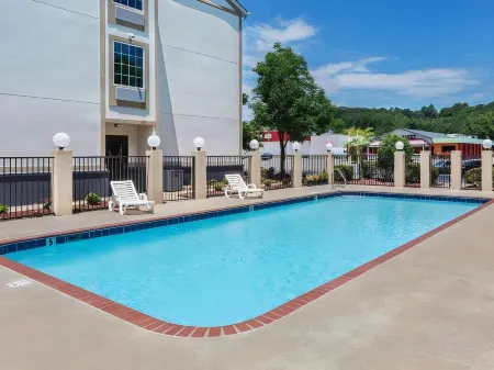 Comfort Inn & Suites North Little Rock JFK Blvd