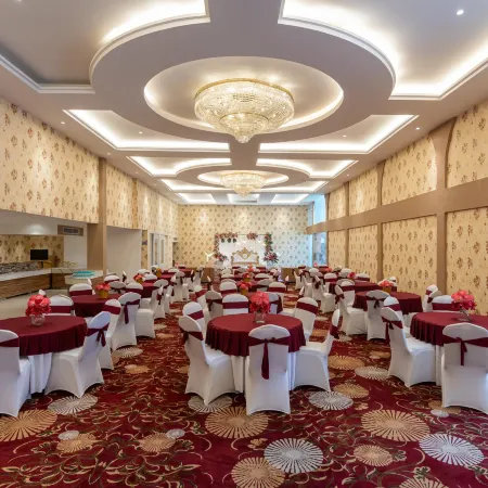 Mango Grove Hotel