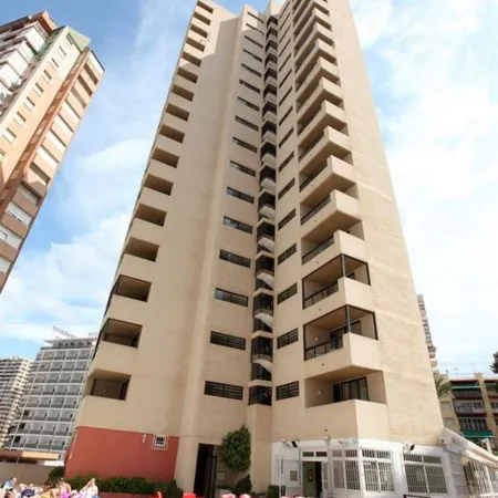 Dynastic Rooms Apartments