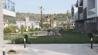 Back Sea Cunda Apart Otel