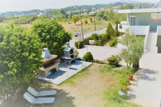 Anelia Boutique Studios & Apartments