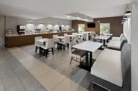 Wingate by Wyndham Grove City - breakfast