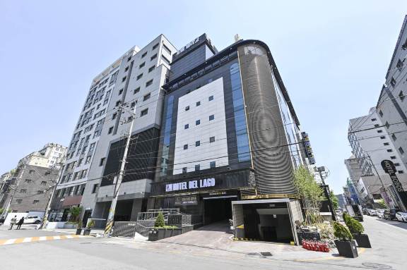 Suwon City Hall Hotel del Lago Hotels in Suwon