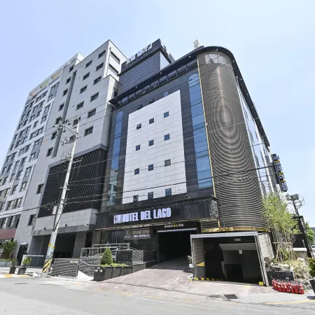 Suwon City Hall Hotel del Lago