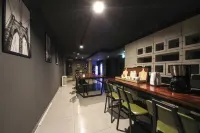 Namyangju W Hotel Hopyeong Branch - parking