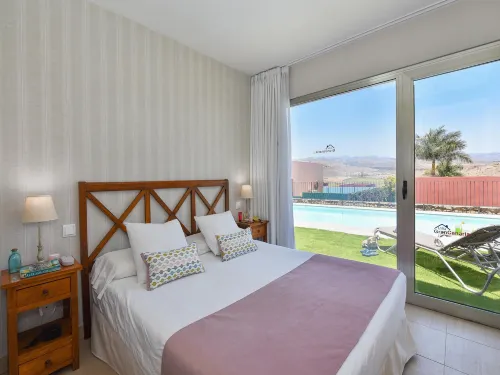 Villa in Salobre with Heated Pool & Panoramic Views