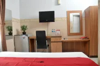 RedDoorz Plus Near Undip Tembalang - 3 tähden