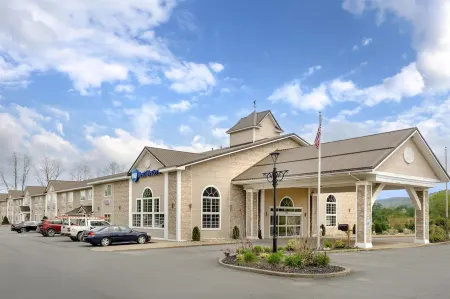 Best Western Cooperstown Inn  Suites
