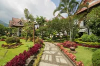 Royal Hotel and Villa Batu